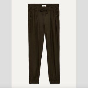 Aritzia Los Feliz Jogger, Tuscan Olive